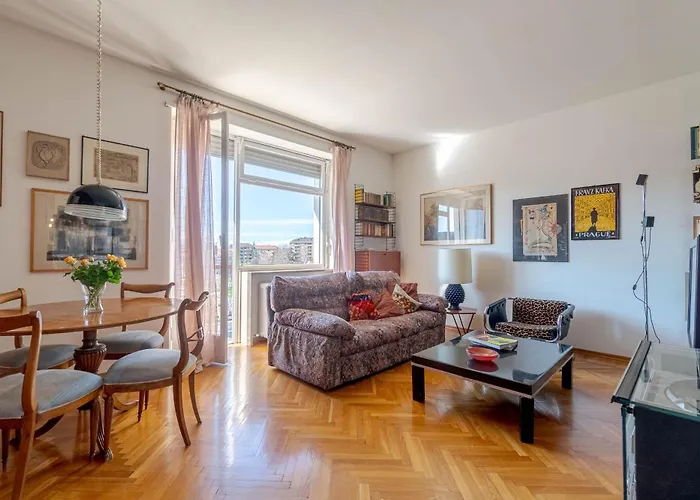 Palazzo Di Giustizia Bright Apartment